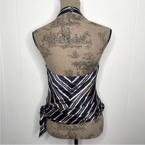 BANANA REPUBLIC 100% Silk Halter blouse with side tie - Picture 5 of 6